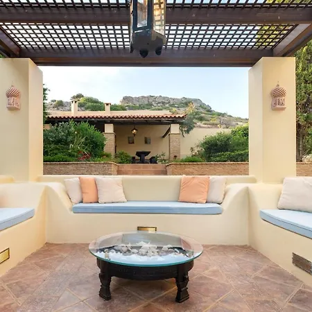 Luxurious Mira Mare Sounio Villa